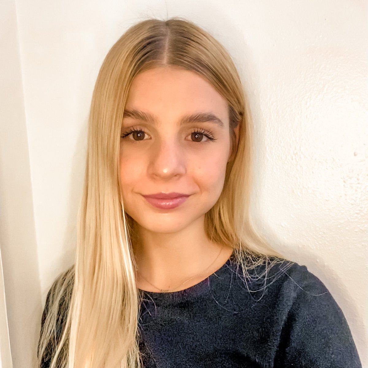 LOGOS_Research's tweet image. Meet Kennie Knauth: Social Marketing Editor

“I am a junior majoring in Professional Writing and minoring in Spanish. I joined LOGOS because it is a great experience for my career path and also because of the awesome team!&quot;