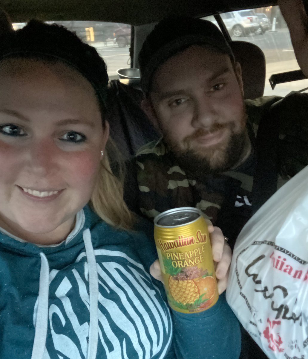 Date night! #LocoGrinz #Hawaiian #SupportLocal #SocialDistancing #Ono 🍍😋 https://t.co/drrzuVbpto
