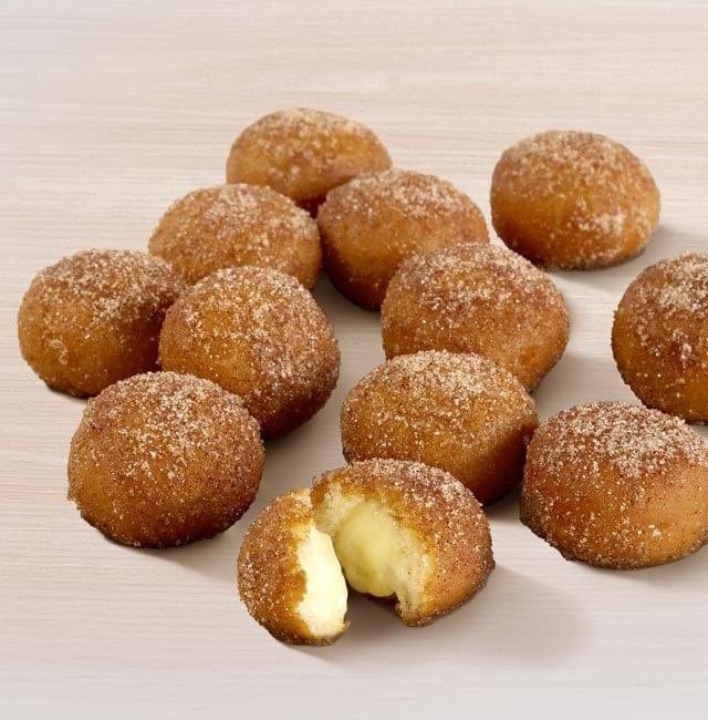 Yeojin as the Cinnabon Delights They’re so sweet and delicious, also they remind me of her new hair lol