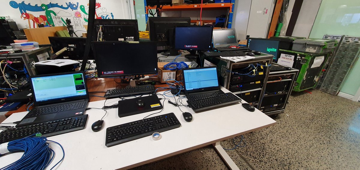 Here we have the kit being prepped in the office and then on its way to Melbs for the Melbourne Cup! 🏇

14 x Graphics Computer + 8 x Laptops 
3 x Graphics kits
1 x Analyser
1 x VR Kit