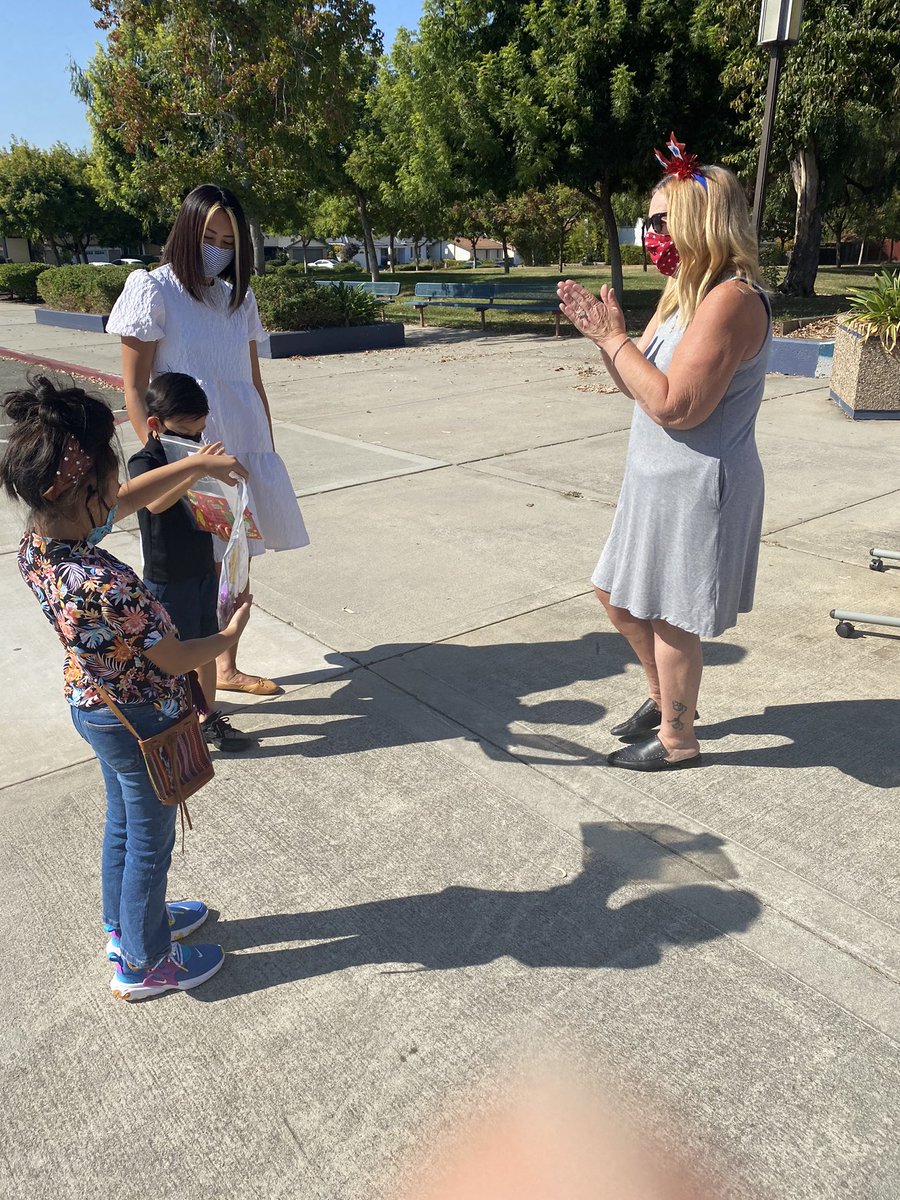 BusdSummerdale's tweet photo. Our first STAR Student awards were a huge success! We honored 60 students who were chosen for being a great example of what it means to be a PBIS Summerdale STAR! #PBIS #PathwaytotheFuture https://t.co/F9d4FL6lcj