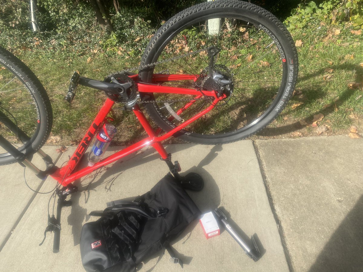 MagentaCoach's tweet photo. So this happened π on Day 19 of #31DaysofBiking #NASCAR #Pitstop #10MileClub #MagentaMiles #MagentaMagic #TeamMagenta https://t.co/zTLOQ0BYmF