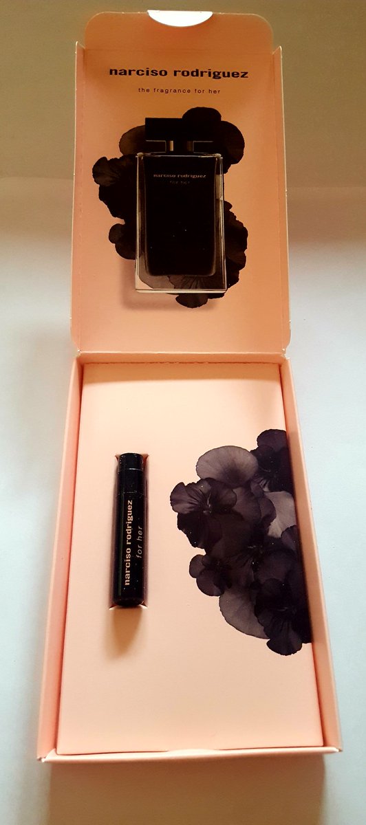 PerfectParfums's tweet image. Name of the Company- @narcisostudio 

The Perfume name- For Her

What I Like about F.Her- Fresh, Lovely yet warm

How I would describe F.Her- Musky Rose| Patchouli| Amber notes

Fact- N. Rodriguez has worked previously at @CalvinKlein