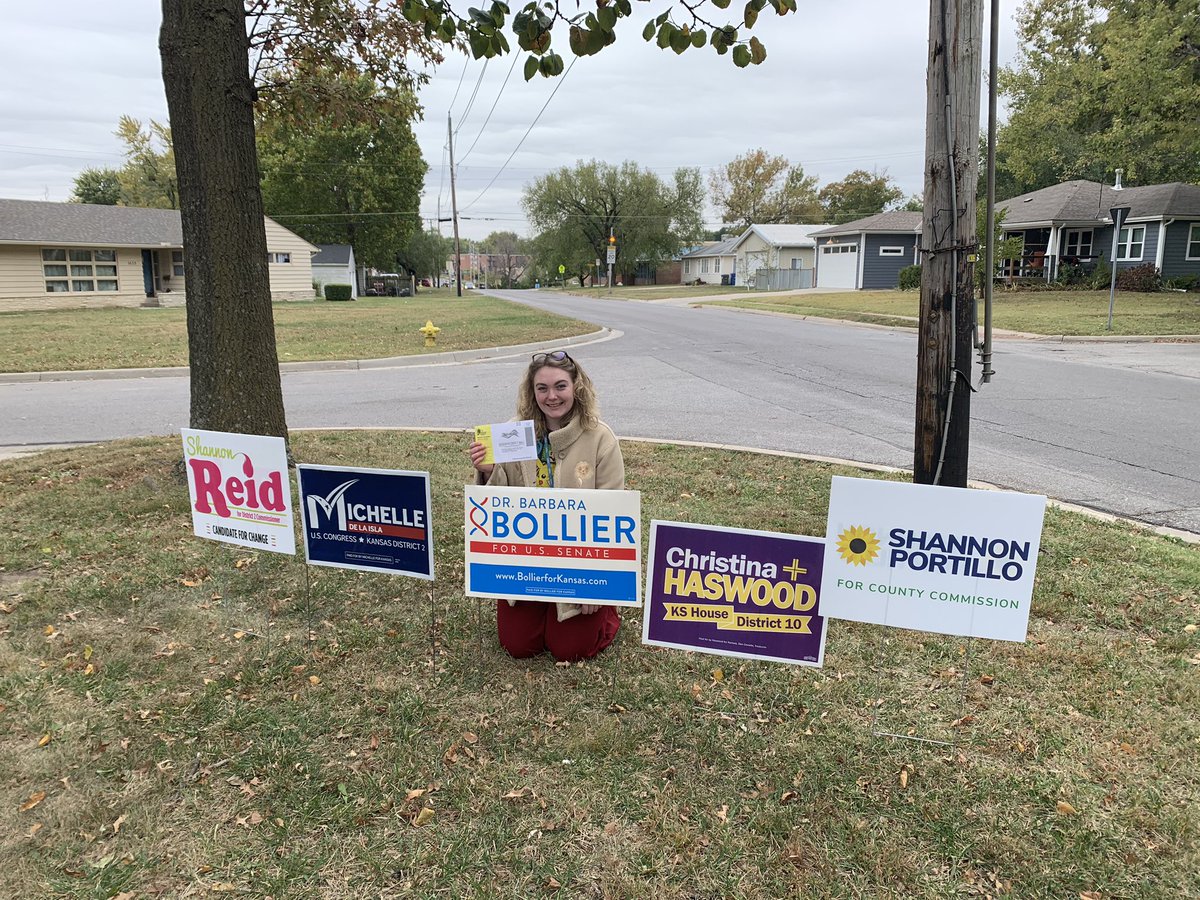 JUST VOTED IN MY FIRST FEDERAL ELECTION! 🎉

Make sure to turn your ballot in ASAP & vote for 
@JoeBiden 
@BarbaraBollier 
@Michelle4Kansas 
@HaswoodForKS 
@ShannonforDGCO  + @ShannonReidDGCO