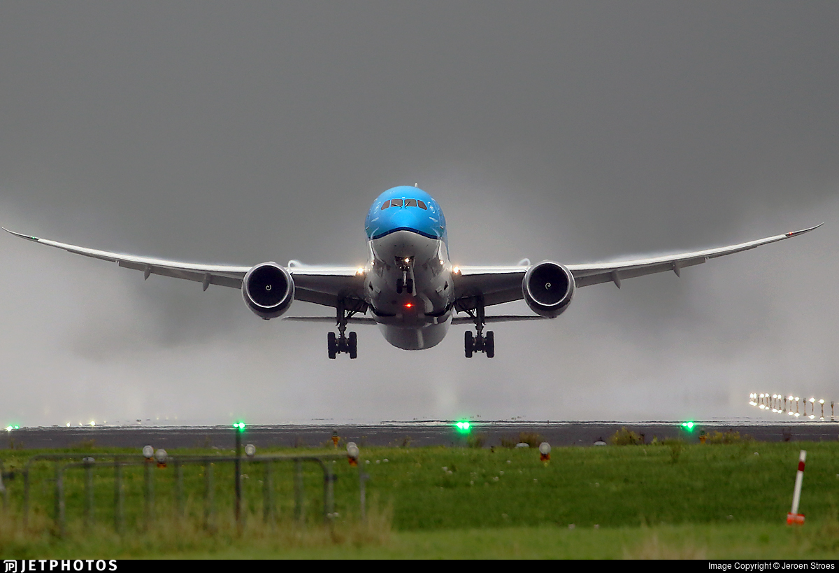 JetPhotos's tweet image. A KLM 787 departing Amsterdam. jetphotos.com/photo/9897025 © Jeroen Stroes