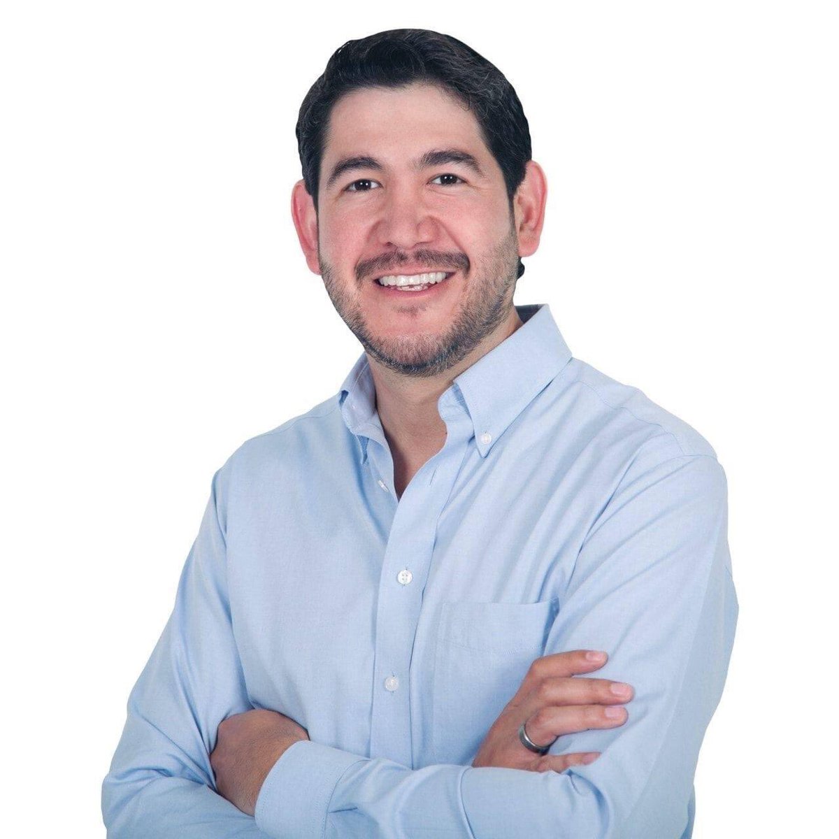 Te felicito mi amigo y compañero diputado <a href="/HectorEscobarMX/">Hector Escobar</a> por rendir tu primer informe de acciones y resultados a favor de las familias de #Matamoros. Sigamos #JalandoParejo por Tamaulipas.