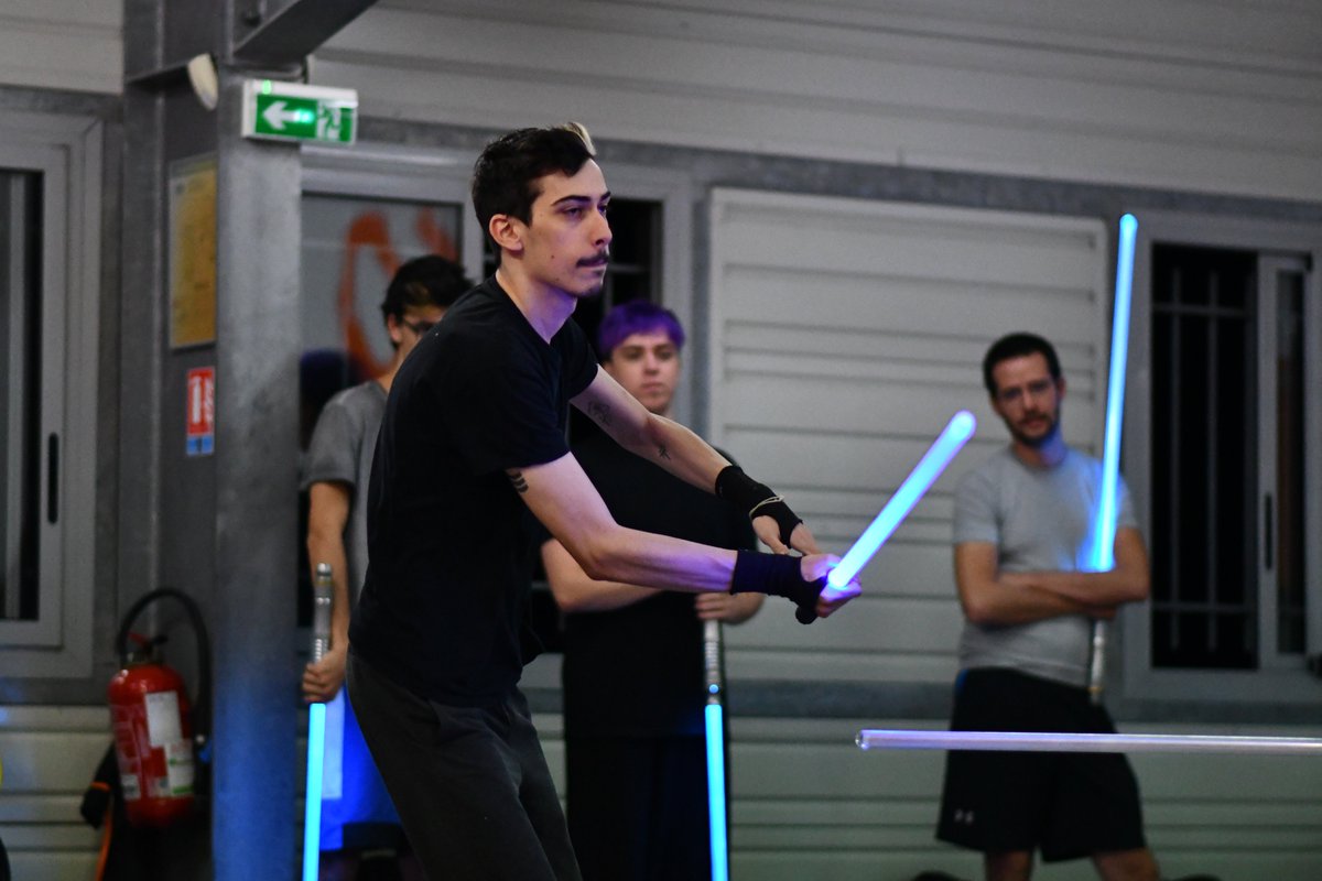Ludosport_Montp's tweet image. Pour s'occuper pendant le couvre feu, nous présentons les membre de l'académie ! Go notre insta pour découvrir Rémy "Duffka" !
#LightSaber #SabreLaser #StarWars #LudosportMontpellier #Sport #Fight #Style #Smile #Motivation #Inspiration #Fun #Respect #Team #Amazing #Awesome