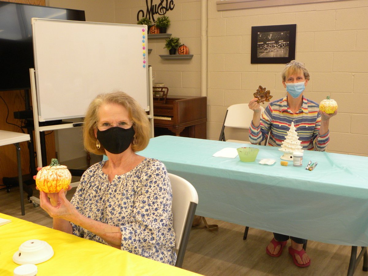The seasons are being celebrated at the @LindaKerleyCenter in Collierville! Adam Loeffel's Pottery Painting Class students showed off their autumn work today, and started on their classic ceramic Christmas Trees! #ColliervilleSeniors
