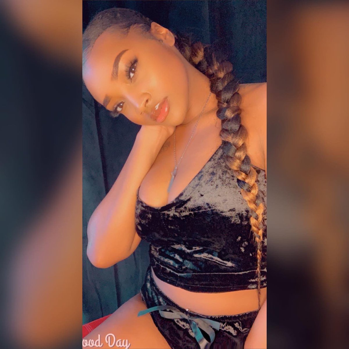 Imanibeautyllc's tweet photo. Here's Our Velvet Two Piece Sets ✨
Shop Now, Link In Bio ✨
#Explore #shop #BlackOwnedBusiness #smallbusiness #beauty https://t.co/82Qm29sFzq