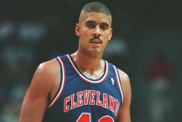  to wish former Cavs star Brad Daugherty a HAPPY BIRTHDAY!!! 