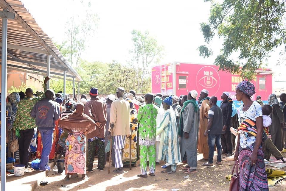 HFI1995's tweet photo. The HF mobile eye #surgery unit has been deployed in many rural areas across #BurkinaFaso https://t.co/2YwUJ2wGQg