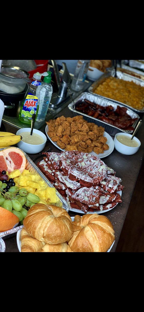 EatwitZo's tweet photo. Traveling Private chef based out of NC retweet so I can get booked for the holidays 🙏🏾 https://t.co/6hc7h5ZlbY