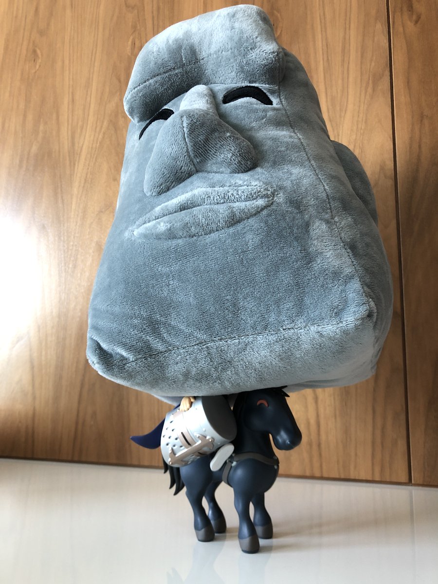 youtooz on Twitter "7th winner is Em33tt also bruh plush is flying…