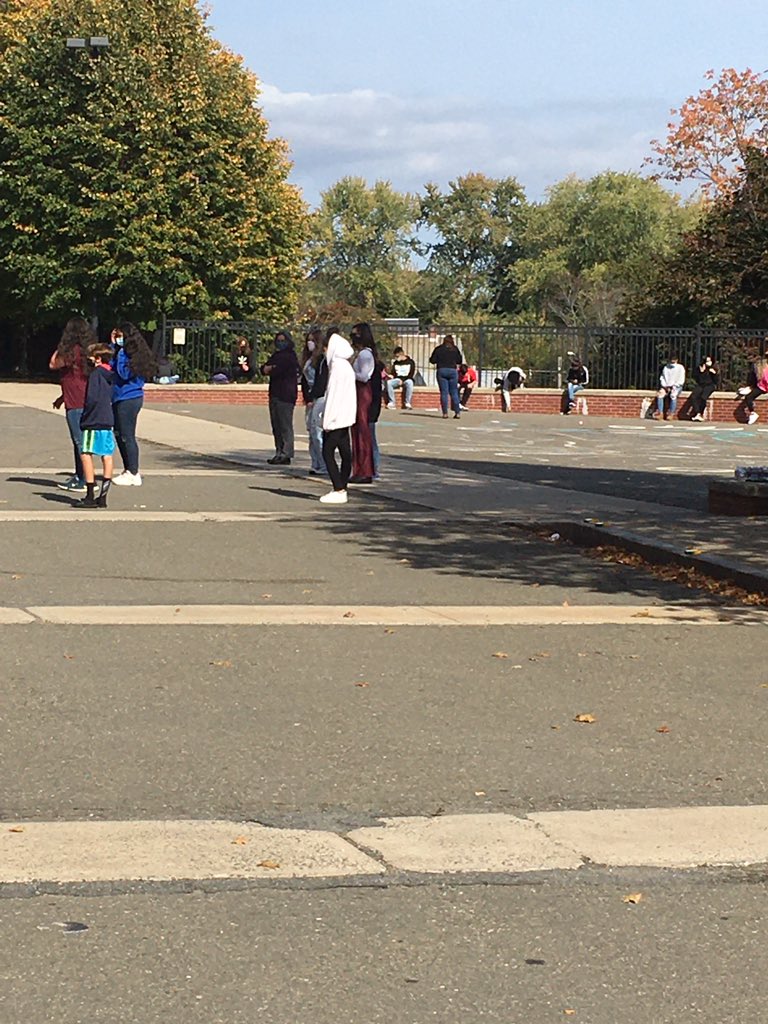 Elizabeth Golden tweet media