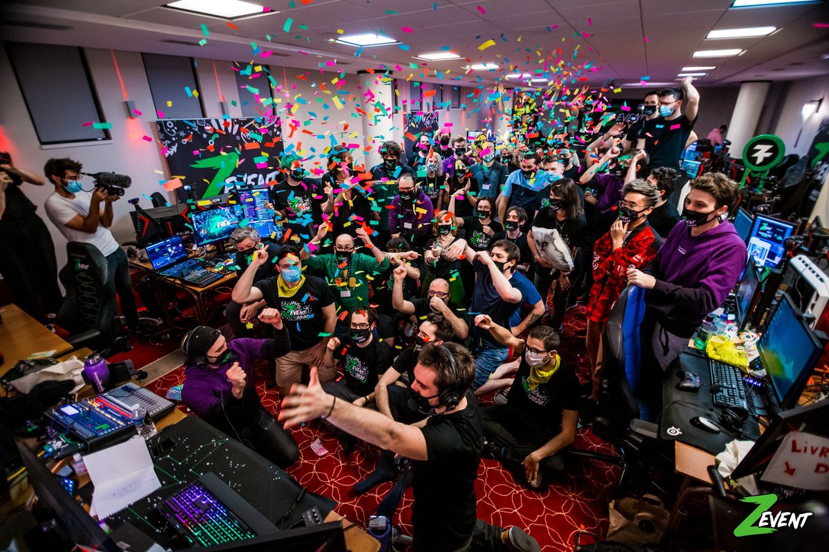 Slasher's tweet photo. French streamers and the French gaming community raised over $6.7 Million for Amnesty International this weekend through #ZEVENT2020, the biggest charity stream in Twitch history with over 660,000 concurrent viewers and another shoutout from president Macron

MAGNIFIQUE🇲🇫🇲🇫 https://t.co/9z40xFGKdz