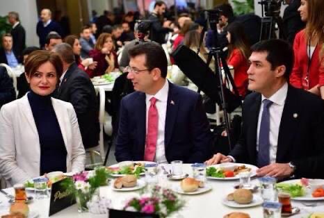 DemirOsman19's tweet photo. Maskeler düştü ortaya Ne çıktı 👇👇
#fetoipte #FetoİPte https://t.co/ZnDLUiBGBT