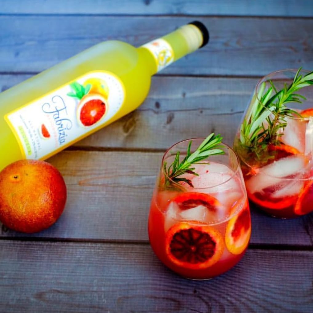 Our Fall Cocktail Series Continues with The 'Komorabi' cocktail.

*1.5 oz Fabrizia Blood Orange
*1.5 oz Gin
*.5 oz Fresh Blood Orange Juice
*.25 oz St Germain ElderFlower Liqueur
*.5 oz Lime Juice

#limoncello
#cocktail
#cocktails
#cocktailideas #liqueur #BloodOrange