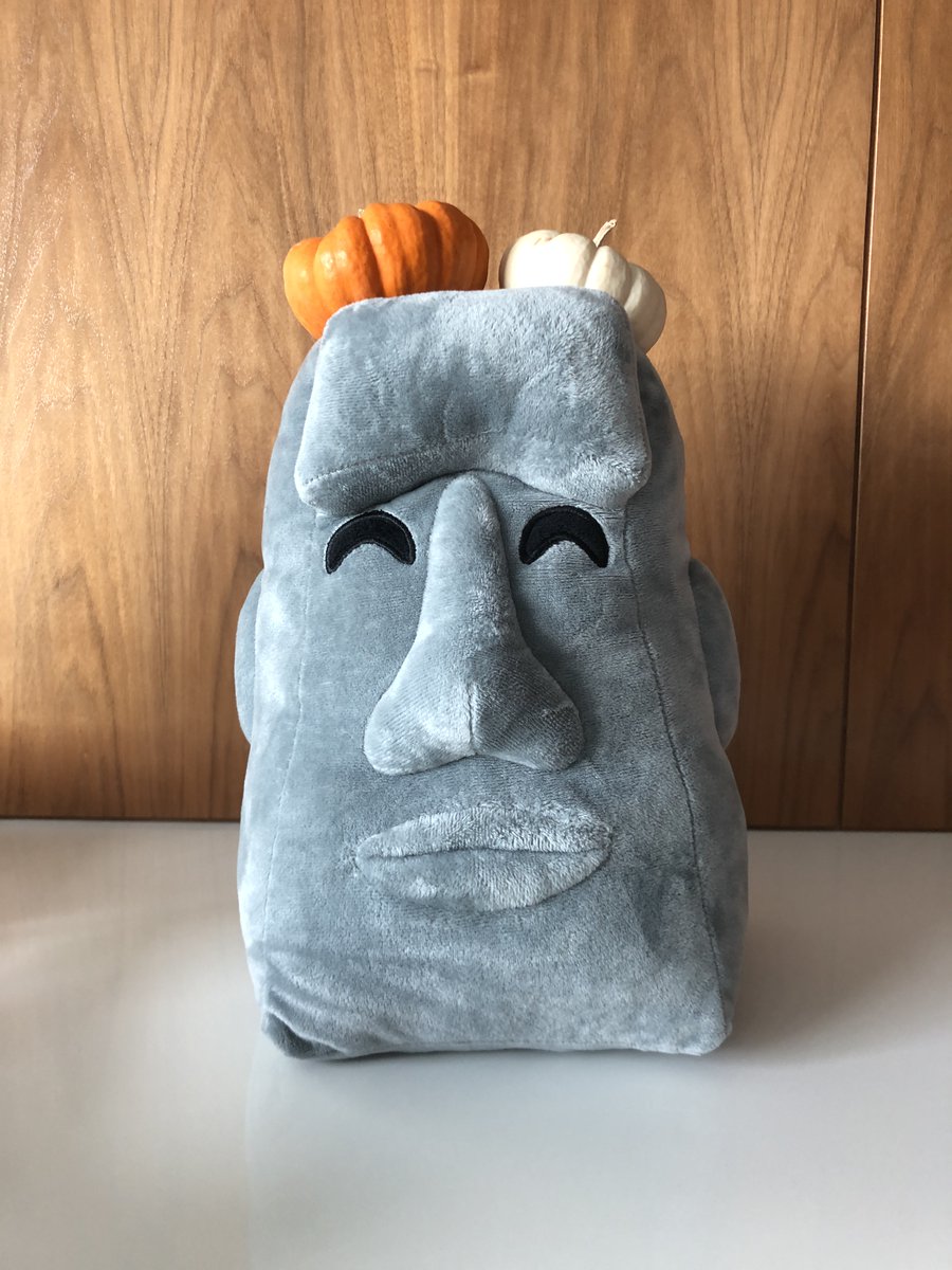 youtooz on Twitter "7th winner is Em33tt also bruh plush is flying…