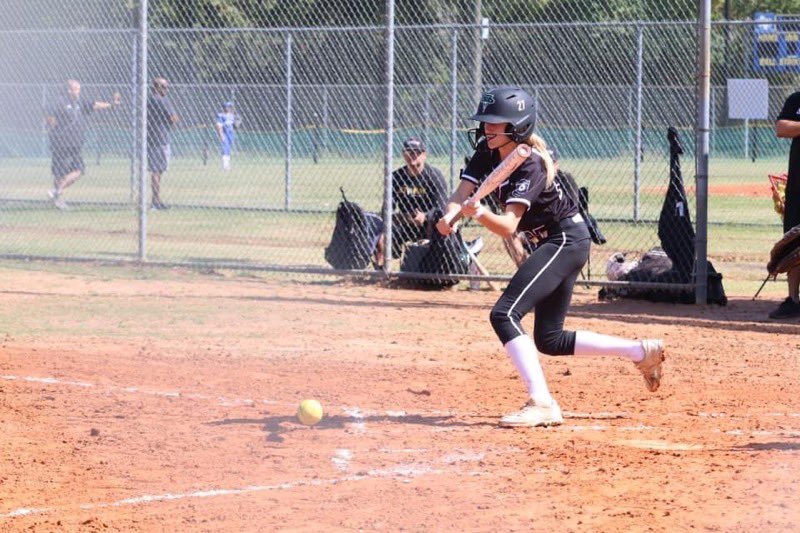 BLivanec's tweet photo. Great Weekend at Ronald McDonald Tournament! 💞#hardworkpaysoff #texasdirtdivas #softball #RonaldMcdonald @BaylorSoftball @BLivanec @TDD2024 @Sports_Recruits @AthletesGoLive https://t.co/5cGgBZ1Ja0