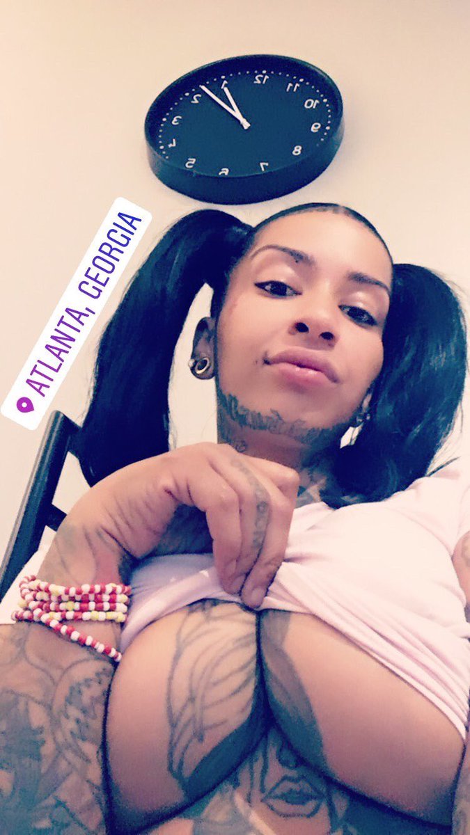 KiissysModified's tweet photo. #nyc #onlyfans #tattooed #busty #webcam #AdultWork https://t.co/rRxaV1330M