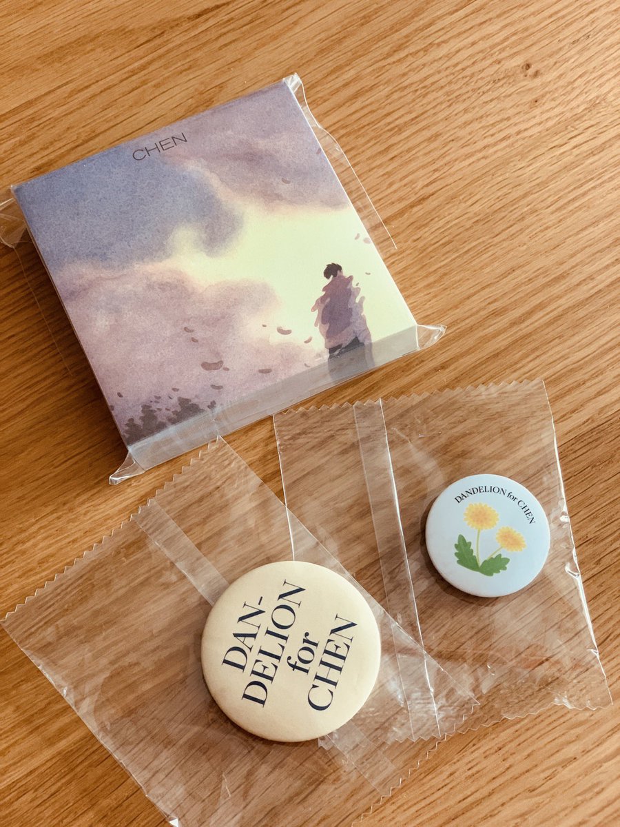 예쁜 선물 감사합니다! 밟아도 죽지 않는 민들레처럼, 종대 잘 기다려 볼께요💜 <a href="/chensolo1st/">#𝐇𝐚𝐩𝐩𝐲𝐂𝐡𝐞𝐧𝐃𝐚𝐲</a>