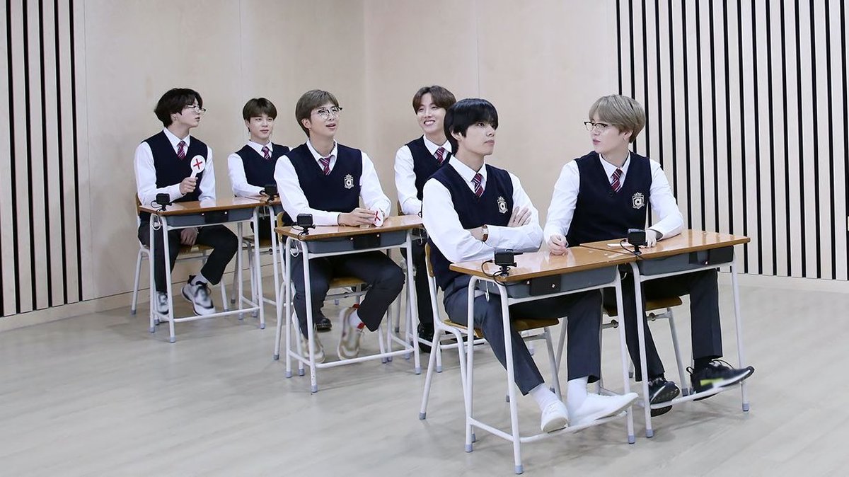 liane⁷❀ is seeing bts tweet media
