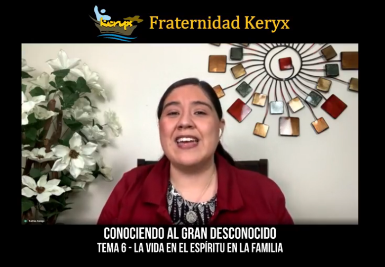 KeryxInter's tweet photo. Nuestra Frater @ArangoKathia desde EEUU nos guía en el tema "La vida en el Espíritu en la Familia" #SomosUNO https://t.co/N1w9zfgeL3
