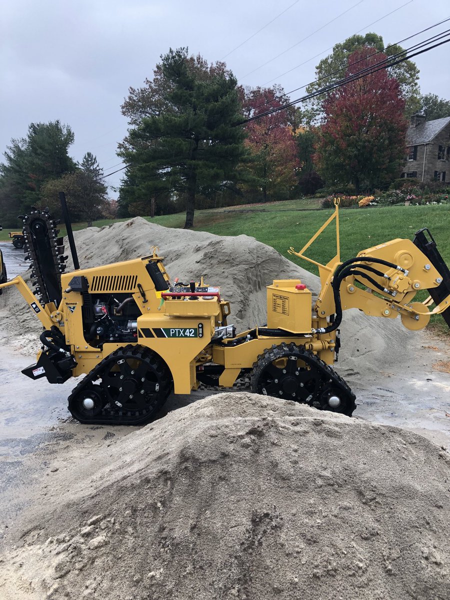 AGI has a new Vermeer in their arsenal at St. Clair CC!!! Thanks Casey great machine !!!