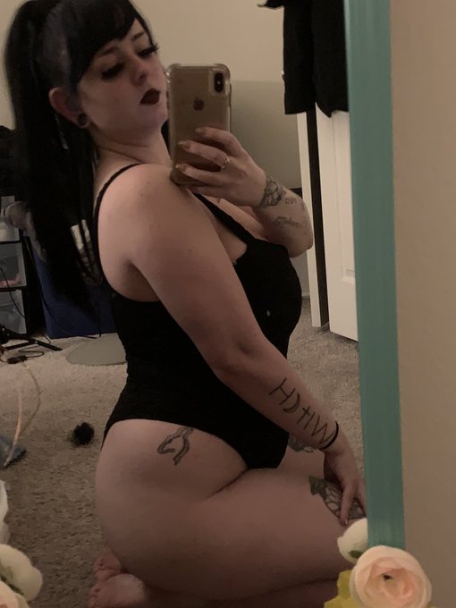 I just love my body right now frfr #bodycheck #bodypositivity #selflove #onlystrands https://t.co/fI<a href="/tag/bodycheck"class="tags">#bodycheck</a><a href="/tag/selflove"class="tags"><span>#selflove</span></a><a href="/tag/bodypositivity"class="tags"><span>#bodypositivity</span></a><a href="/tag/onlystrands"class="tags"><span>#onlystrands</span></a>