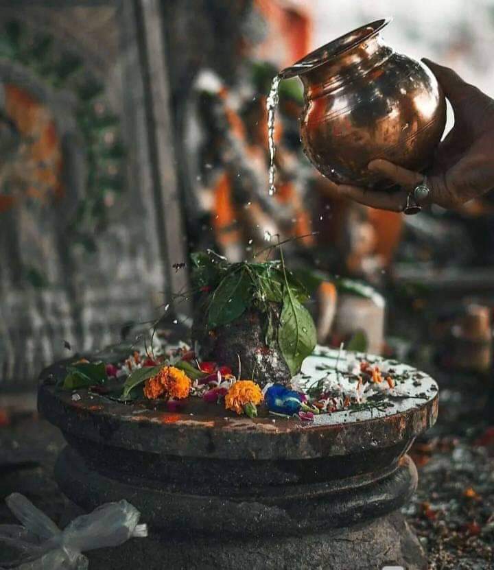 हर हर महादेव ♥️♥️
ओम शिवाय !! https://t.co/aUhqEXj3W6