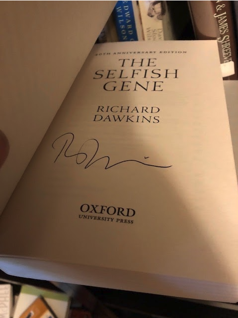 The third trade:Traded the grab bag of books with Paul Sommers for:- Signed copy of  @RichardDawkins' The Selfish Gene- 150-million-year-old dinosaur toe bone- Other ancient fossils$56 -> $350Return (this trade): 6.3xRice-on-rice return (all time): 12.1 million times