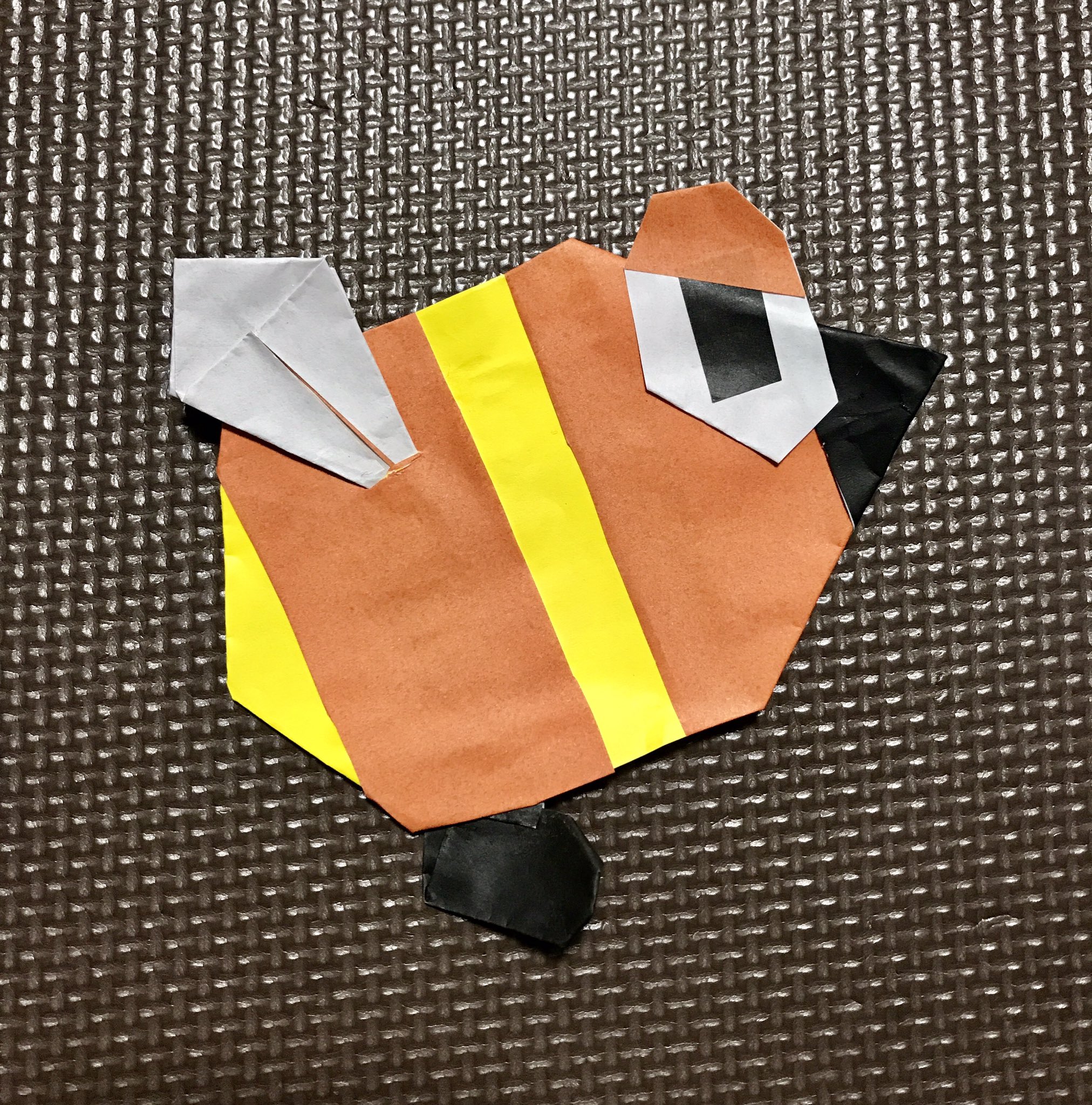 Twitter 上的 いもあん ハッチン完成 って 私はキャラ名すら知らない こんな敵キャラいたっけ と聞くと 3dワールドにも出てくるで これメッチャよく出来た と息子w ペーパーマリオ オリガミキング ペーパーマリオオリガミキング ハッチン