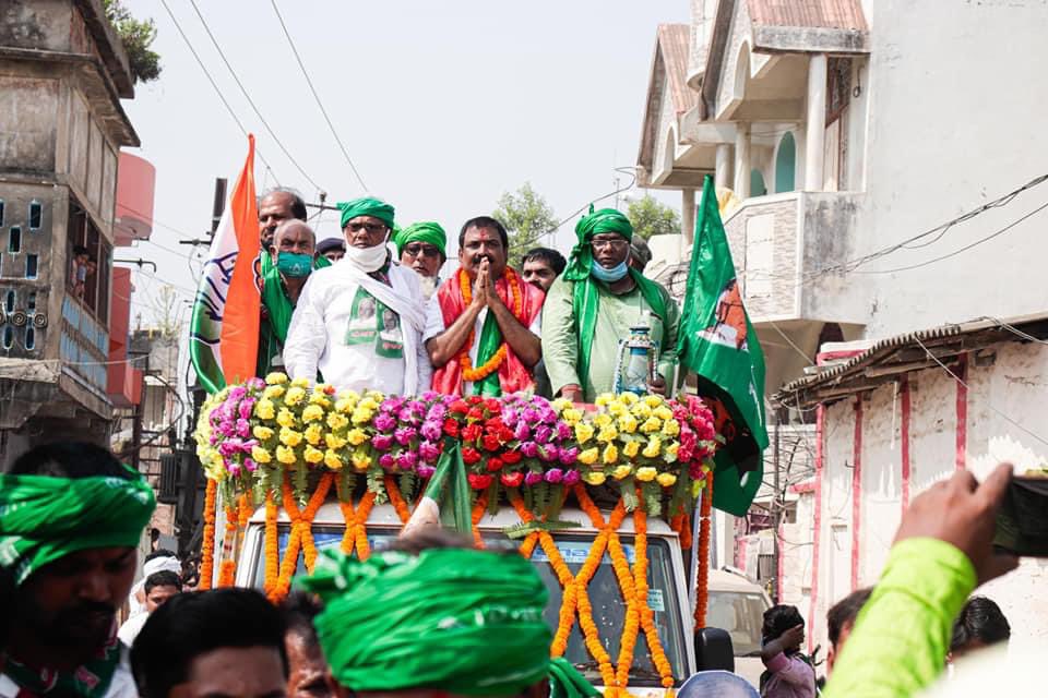 AmarnathGami's tweet photo. नामांकन में शामिल होने के लिए आप सबका सादर आभार 🙏 https://t.co/7Wbr9sjDZh