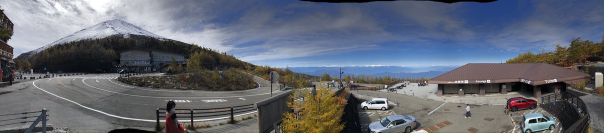 0Rohin's tweet photo. さぁ今日は2日目✨

やっぱり富士山🗻すげぇ❤️

#富士山
#五合目
#紅葉すごいキレイ https://t.co/HoZsqzZRr5