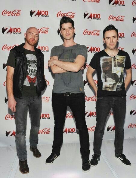 HolstersWenda's tweet photo. Good morning, have a lovely day @thescript @thescript_danny @glenofthepower #thescriptfamily #thescript #marksheehan #dannyodonoghue #glenpower #bestbandever #awesomeartists #myfavs https://t.co/1tfoMggpP1