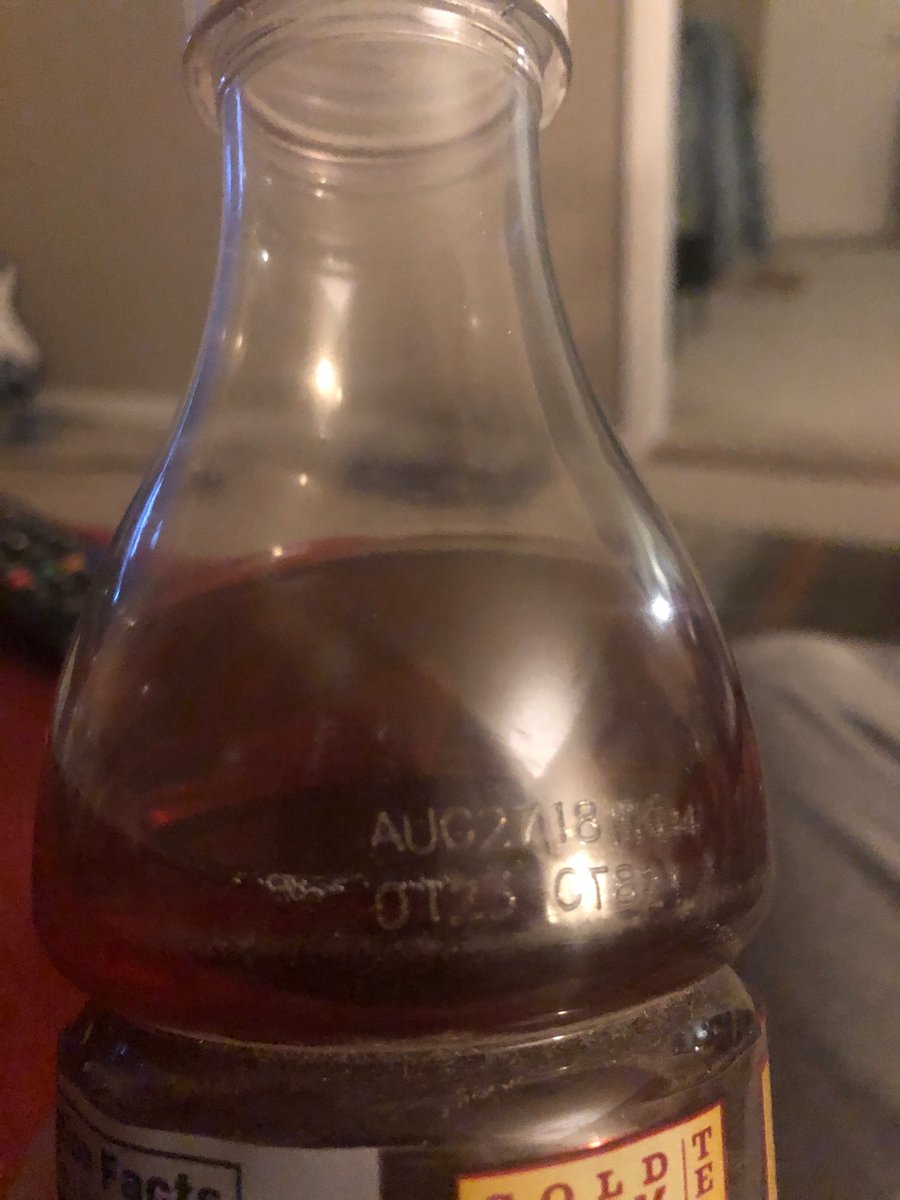 garyt_wade2014's tweet image. Just got a tea from @Walmart and it expired in august of 2018! What the heck is this!