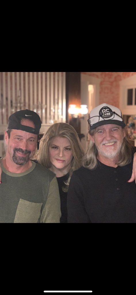 Kirstie Alley tweet media