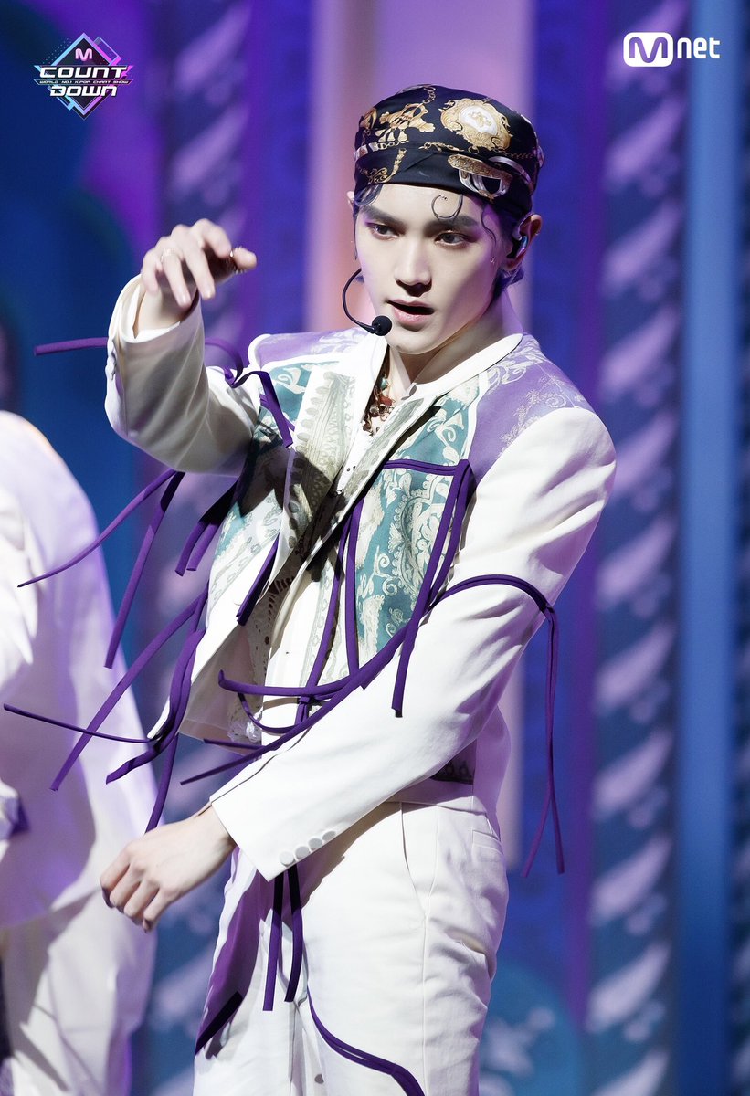 taeyong pics tweet media