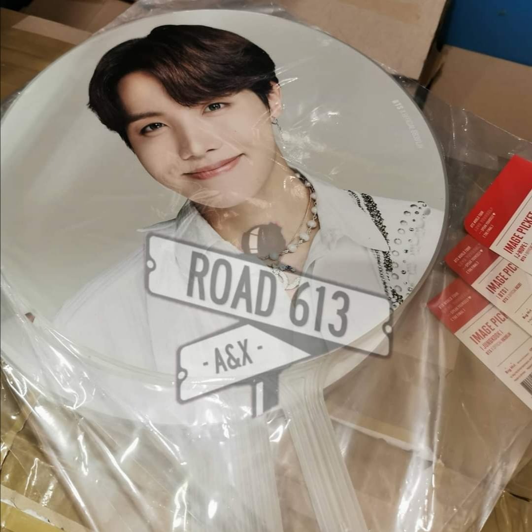 Road_613's tweet photo. #Road_613OnHand
💜
#BTSMUSTER2019 #BTS5THMUSTER #BTSWORLDPH #btsspeakyourself #btssytour https://t.co/1fsxbZprS6