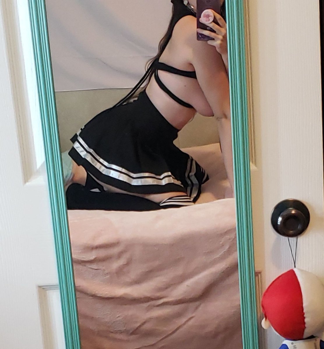 LogieBear98's tweet photo. Subscribe to see the frontal view...including the rope harness I tied myself in 😳
https://t.co/MtNcAKwvwY
#onlyFans #onlyfansgirl #ropeharness #bdsmlover #onlyfanspromo https://t.co/ExobmiccxS