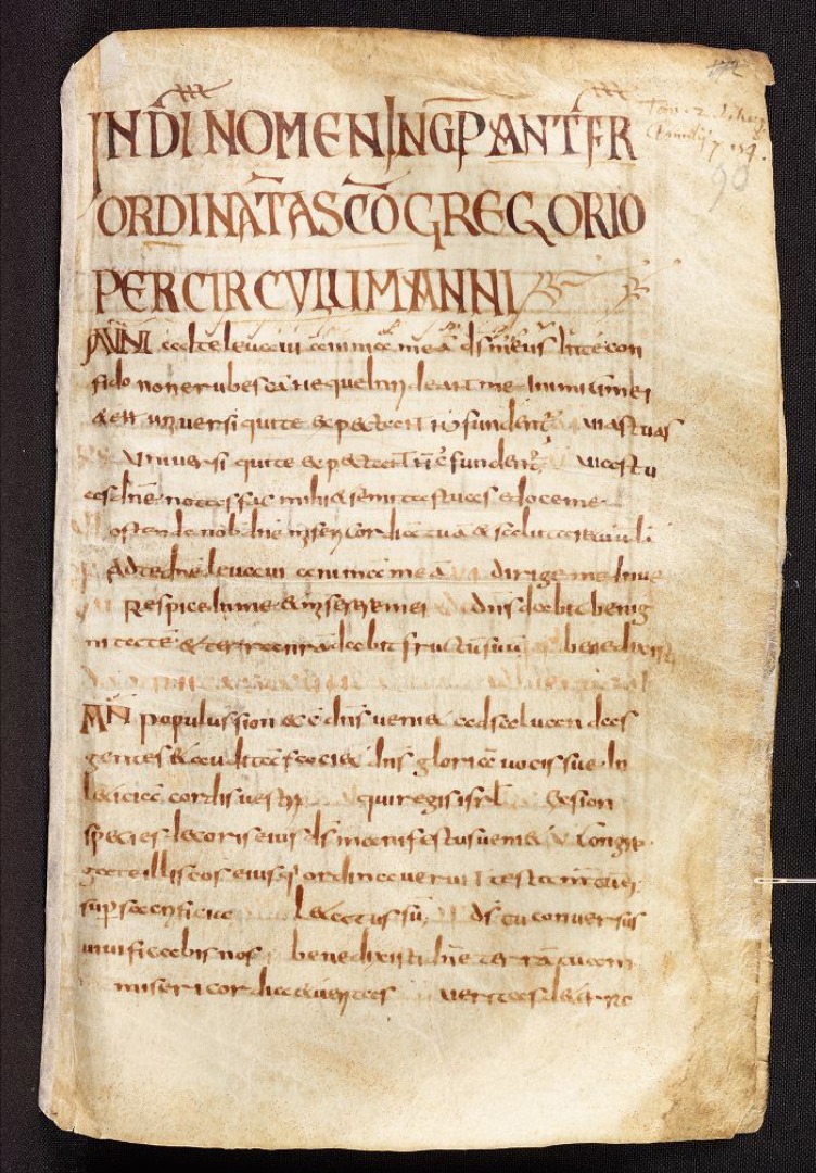 Here is an example of a Gradual copied in around the year 800, in the North of France or in Belgium, known as the Antiphonaire du Mont-Blandin after the place where it was preserved, before it arrived at the Royal Library of Belgium.
KBR, ms. 10127-44 (fol. 90r-115r) https://t.co/WomcRUKy6x