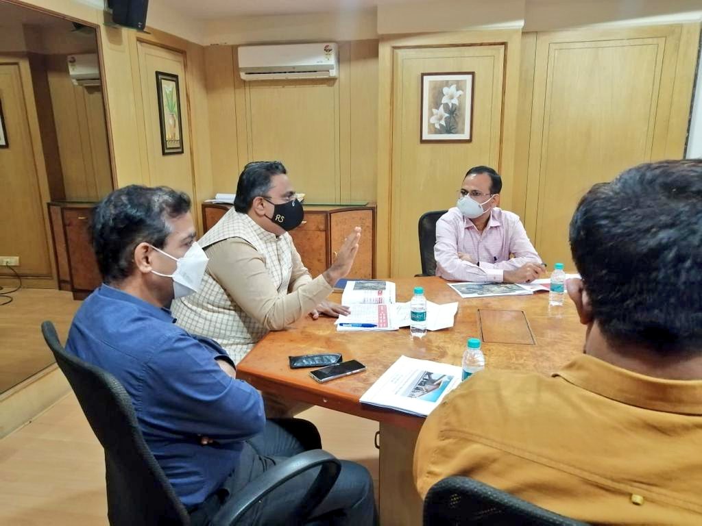 Held an important meeting with the MMRDA regarding Metro-5 Route between Thane-Bhiwandi-Kalyan.
We anticipate the fulfillment of following demands:-
1. Compensation should be provided for all the structures that will be demolished for the metro project. https://t.co/hhzPyRHTmT