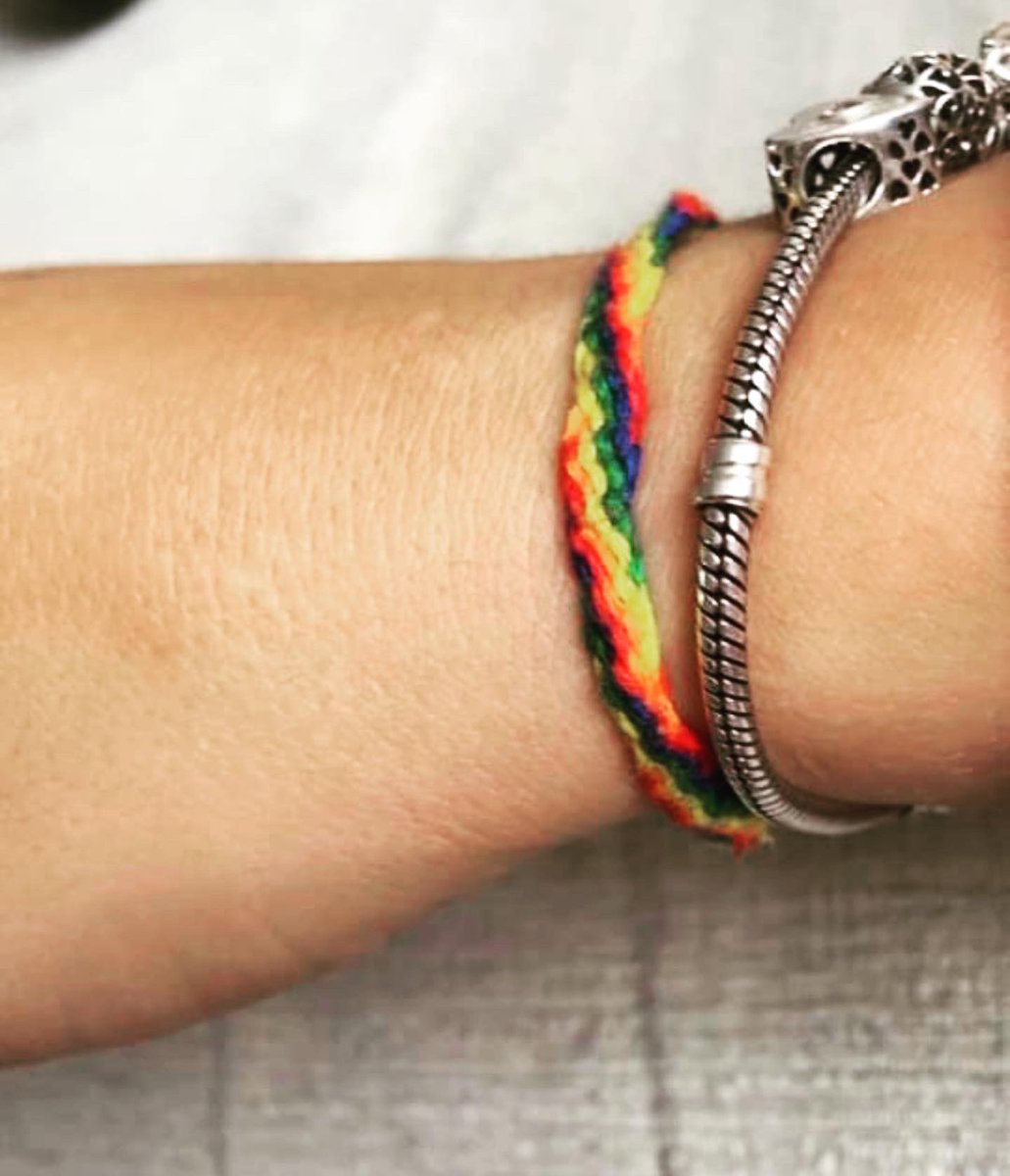 IThreadToThink's tweet photo. I love seeing posts like this.

Thank you Sam for sharing. I’m glad Ben likes his bracelets and I hope he’s enjoying being back at school. ❤️ 

#ithreadtothink #braiding #bracelet #stneots #cambridgeshire #vegan #recycledmaterials #childandparent #rainbow https://t.co/goLr3kGOQA