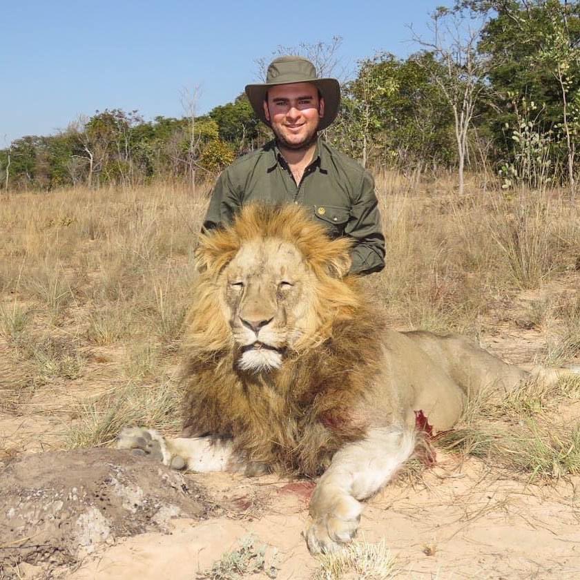 doglab's tweet photo. #ThisMorning Please retweet if you think there should be a global ban on trophy hunting https://t.co/m7ymZQTpU8