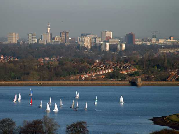 news_ub's tweet photo. Businesses face cash flow  problems and debt - says  report by @GrBhamChambers and @CityREDI as part of the Annual Birmingham Economic Review - #BER20  https://t.co/B0YF5IOCW0 https://t.co/pnHN9JikNe
