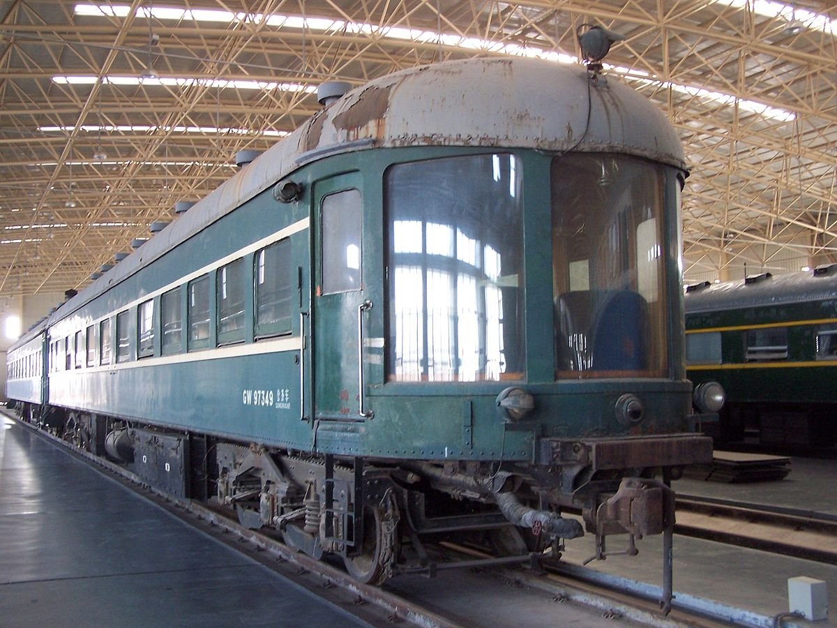 4/ Needless to say really that the South Manchuria Railway was heavily involved, given its development of the 130km/h high-speed "Asia Express" for Dairen-Mukden-Hsinking-Harbin services, complete with air-conditioned carriages and a streamlined locomotive and end observation car