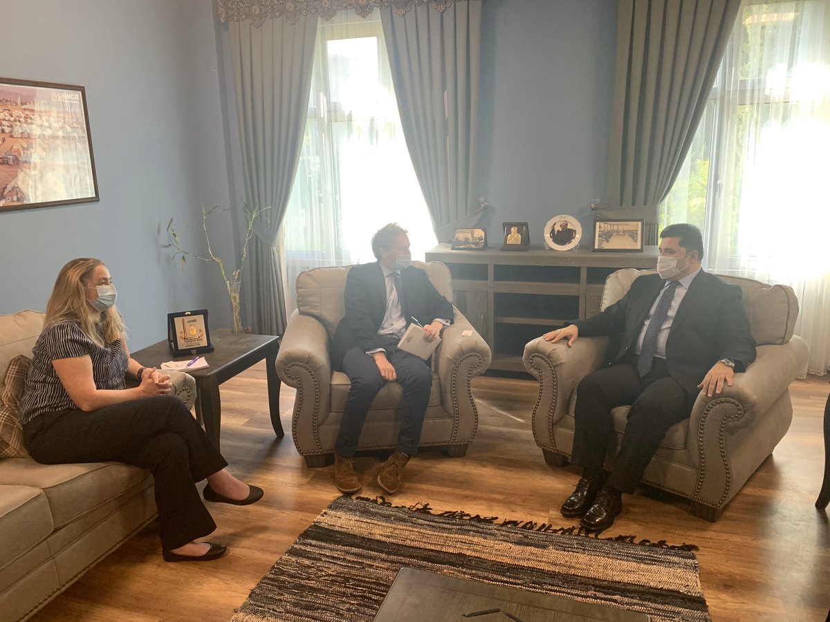 Pleased to welcome Tom Hyde, head of political team in @ukinerbil and Fiona from the UK Embassy/ Baghdad. We highlighted bilateral cooperation, UK's assistance to @Kurdistan, KRG's distinctive legislations, disputed areas, rights & independence of journalism in KR, among others.