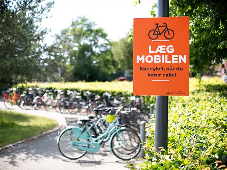 Læring Begravelse vandring Nordjyllands Politi on Twitter: "Når du cykler, har du brug for alle dine sanser. Du skal være opmærksom og styre din cykel sikkert. Mange cykelulykker sker, fordi cyklisten er optaget af mobiltelefonen. Læring Begravelse vandring Nordjyllands Politi on Twitter: "Når du cykler, har du brug for alle dine sanser. Du skal være opmærksom og styre din cykel sikkert. Mange cykelulykker sker, fordi cyklisten er optaget af mobiltelefonen.