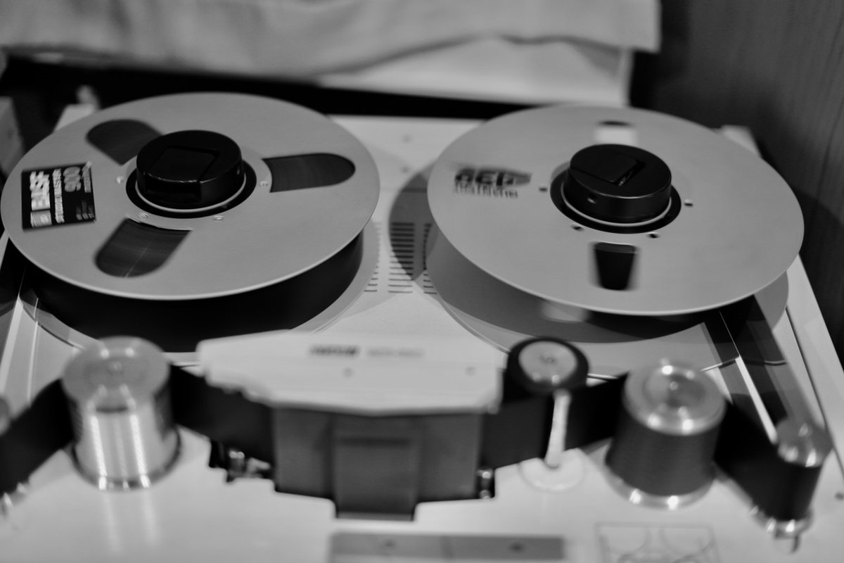 OmnivoxS's tweet photo. Play and Stay at Omnivox residential recording studio, Sweden. Great pics from this weekends recordings shot by Ludvig Scheja.
#omnivox #recordingstudio #borlänge #dalarna #trident #reeltoreel #mx80 #stockholm #sweden #analogrecording #logicprox #liveroom #coronasafety https://t.co/dkG8X86RUv