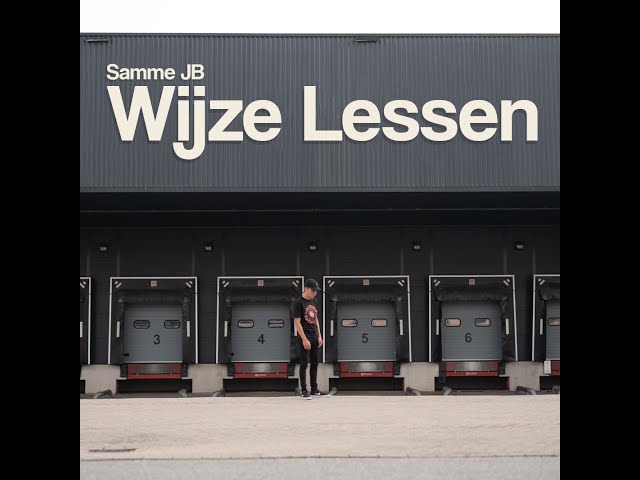 In maart dropte hij al verses op Nederlandse Talenten en moesten we hem zeker blijven volgen. Nu komt deze jonge rapper Samme JB met een nieuwe video voor "Wijze lessen". Check 'm hier! En laat ons weten wat je ervan vindt.

facebook.com/76622891676744…